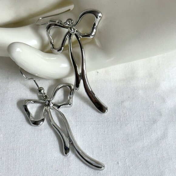 Silver Tone Ribbon Bow Dangle Earrings - Picture 1 of 8